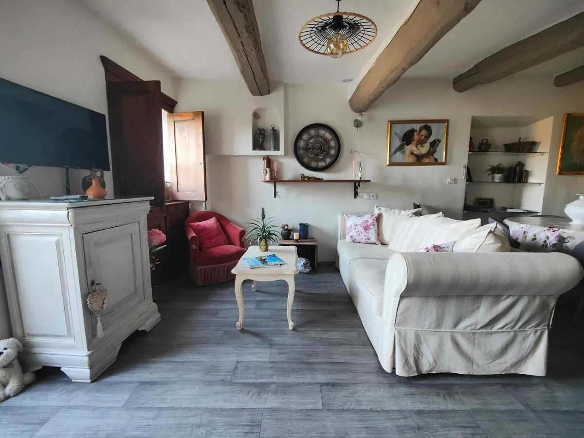 Hébergement de vacances Maison ancienne avec terrasse panoramique Vaison-la-Romaine